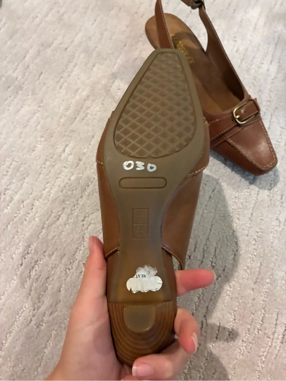 AEROSOLES Tan Leather Slingback Kitten Heel Pumps